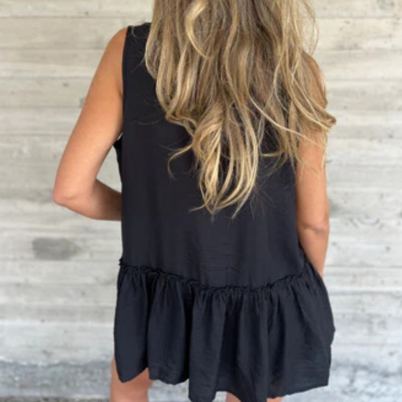 Aquira - Ruffle Buttoned Top